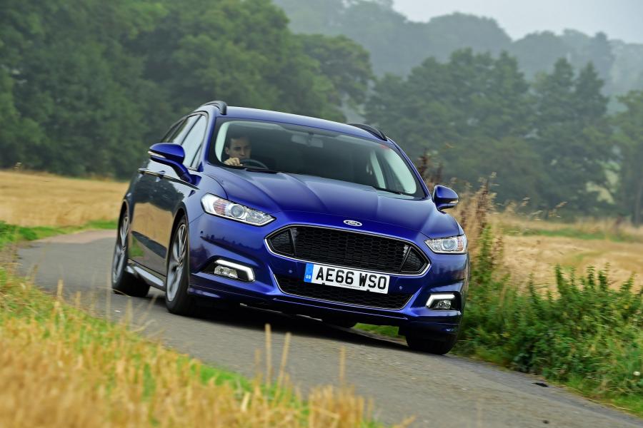  Ford Mondeo Turnier ST-Line 2016 года  (фото 4 из 11)